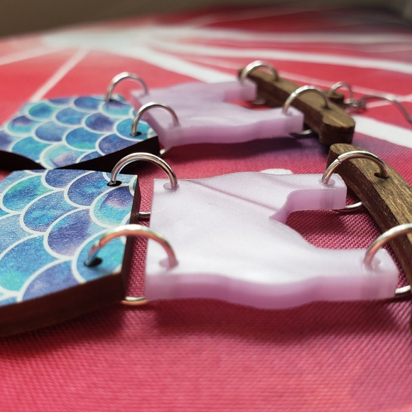 Mermaid scale bikini laser cut earrings - Picture 9 of 9